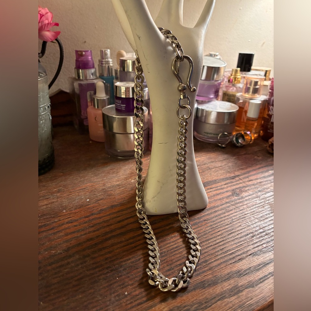 BB LILA Stylish Silver Chain Necklace